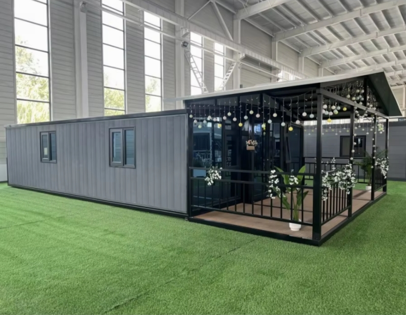 40ft Luxury Prefab Modular Three Bedrooms expandable container house